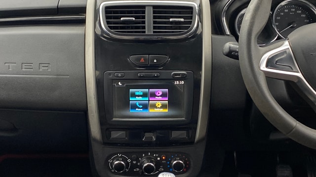 View Renault Duster Image 17 Used Renault Duster Image 17