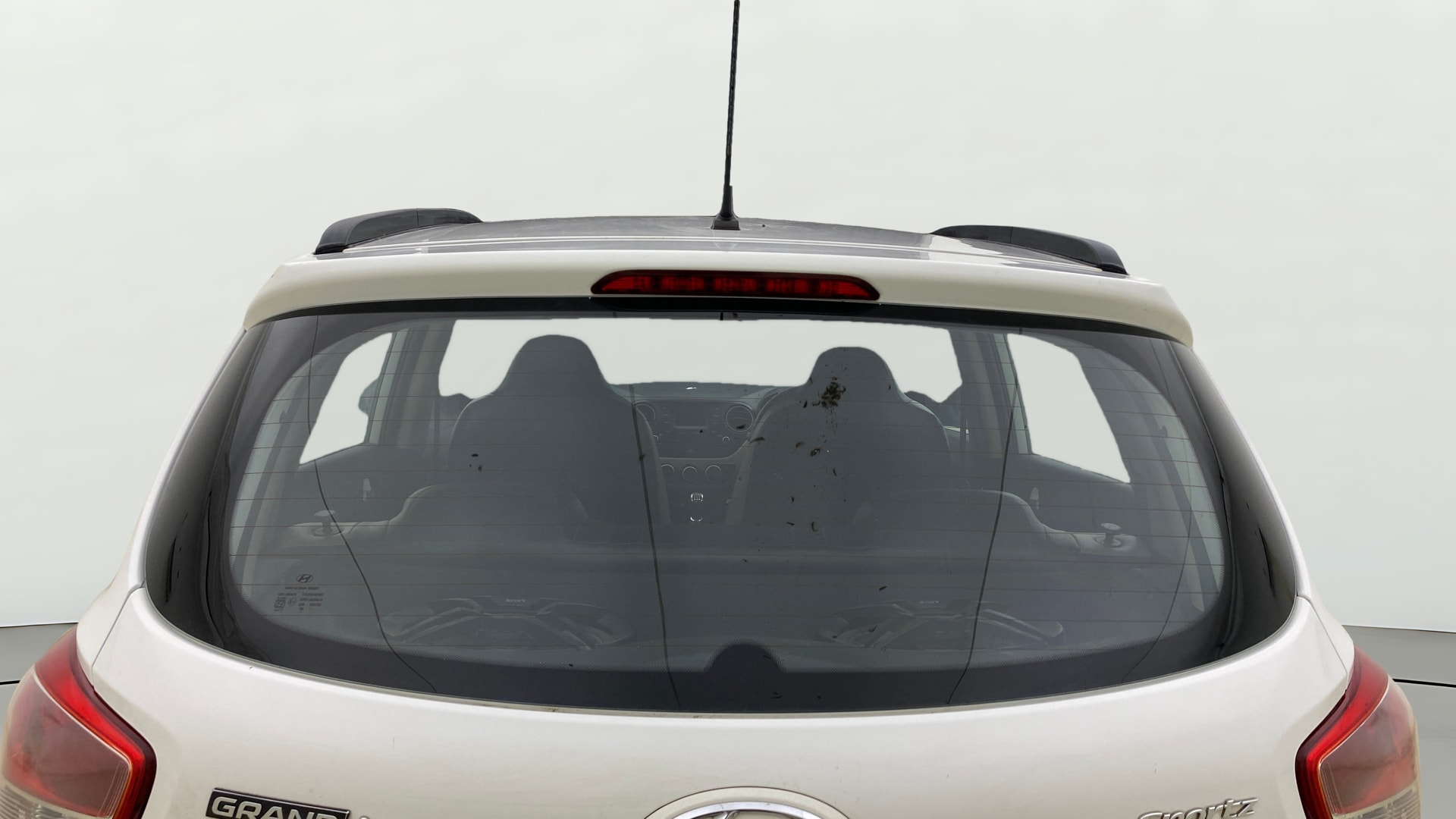 View 2017 Hyundai Grand i10 Sportz 1.2 Kappa Image 3 Used 2017 Hyundai Grand i10 Sportz 1.2 Kappa Image 3
