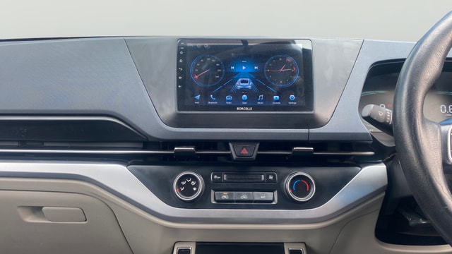 View Kia Carens Image 18 Used Kia Carens Image 18