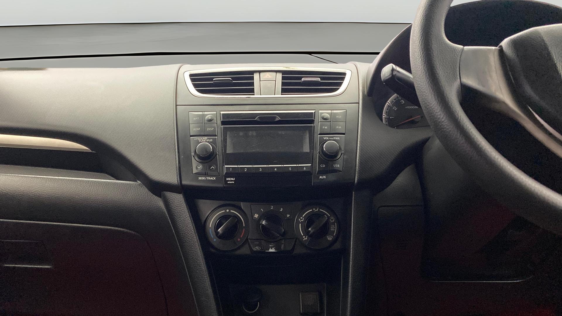 View 2016 Maruti Suzuki 1000 Base Variant Image 17 Used 2016 Maruti Suzuki 1000 Base Variant Image 17
