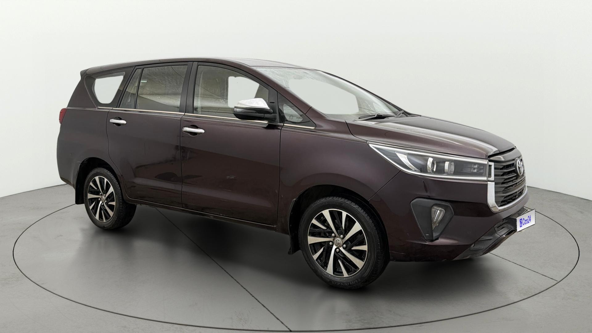 View 2022 Toyota Innova Crysta 2.7 ZX AT 7-Seater BS IV Image 15 Used 2022 Toyota Innova Crysta 2.7 ZX AT 7-Seater BS IV Image 15