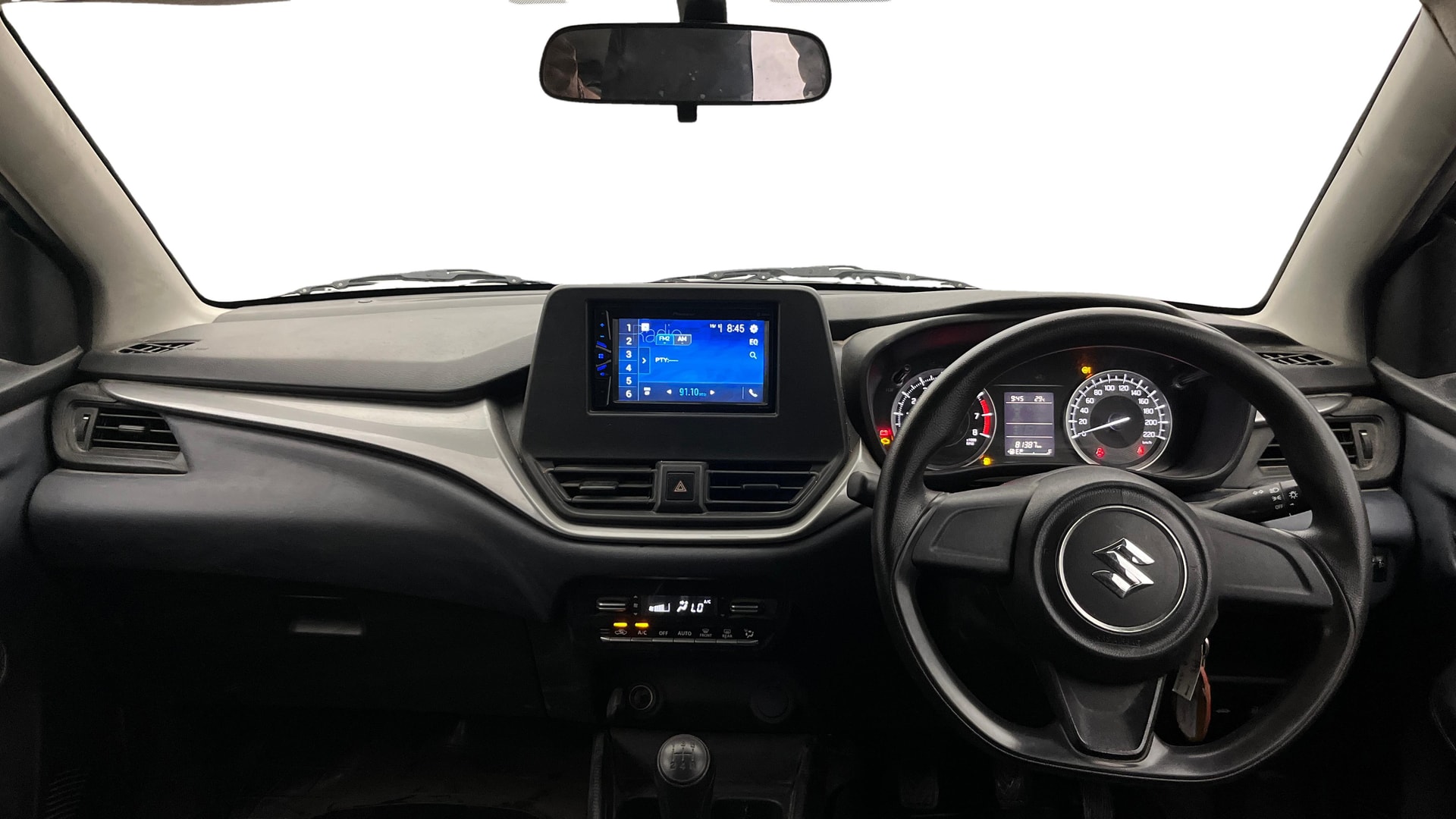 View 2023 Maruti Suzuki 1000 Base Variant Image 15 Used 2023 Maruti Suzuki 1000 Base Variant Image 15