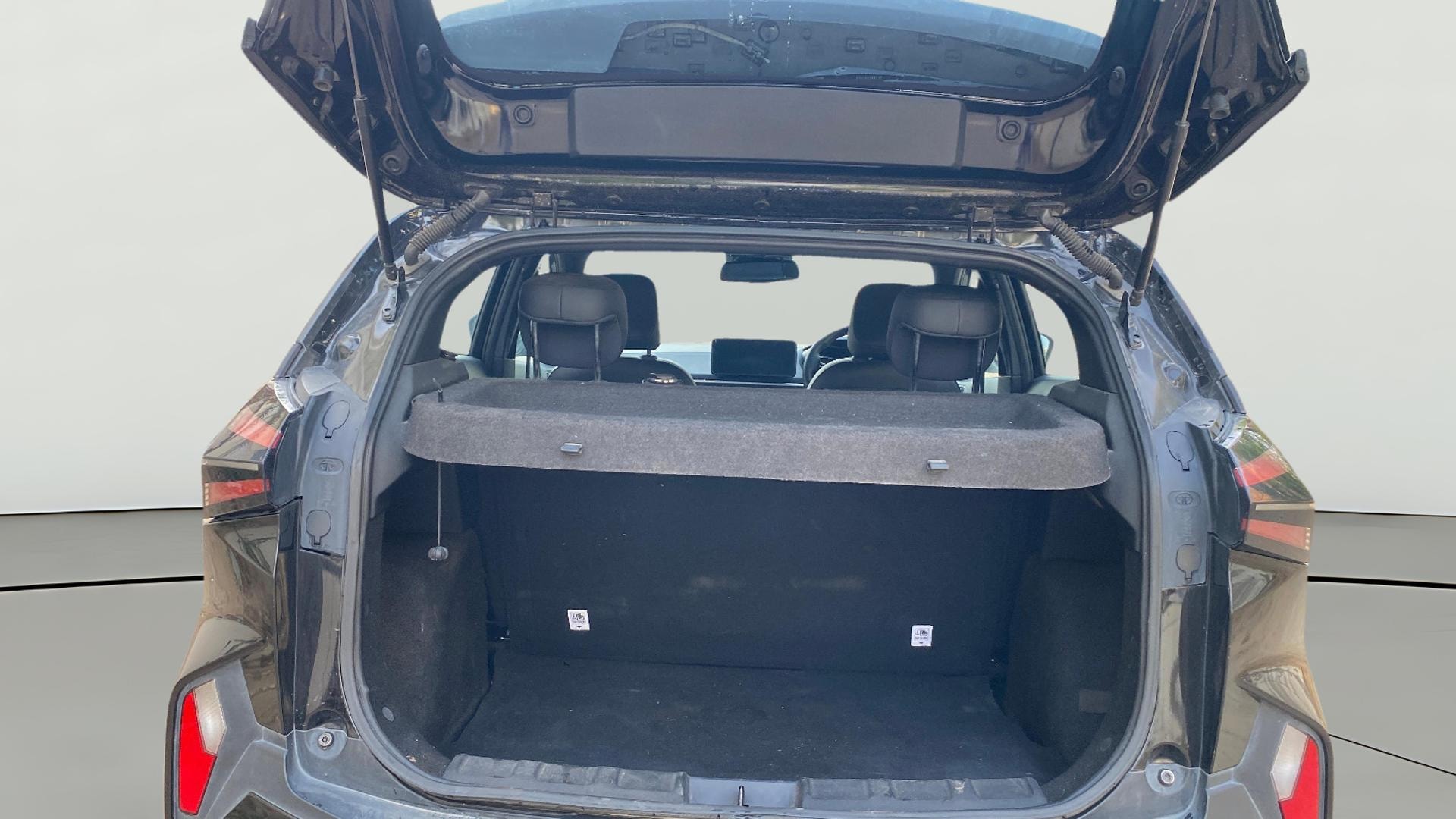 View 2024 Tata Nexon Revotron XE Image 40 Used 2024 Tata Nexon Revotron XE Image 40