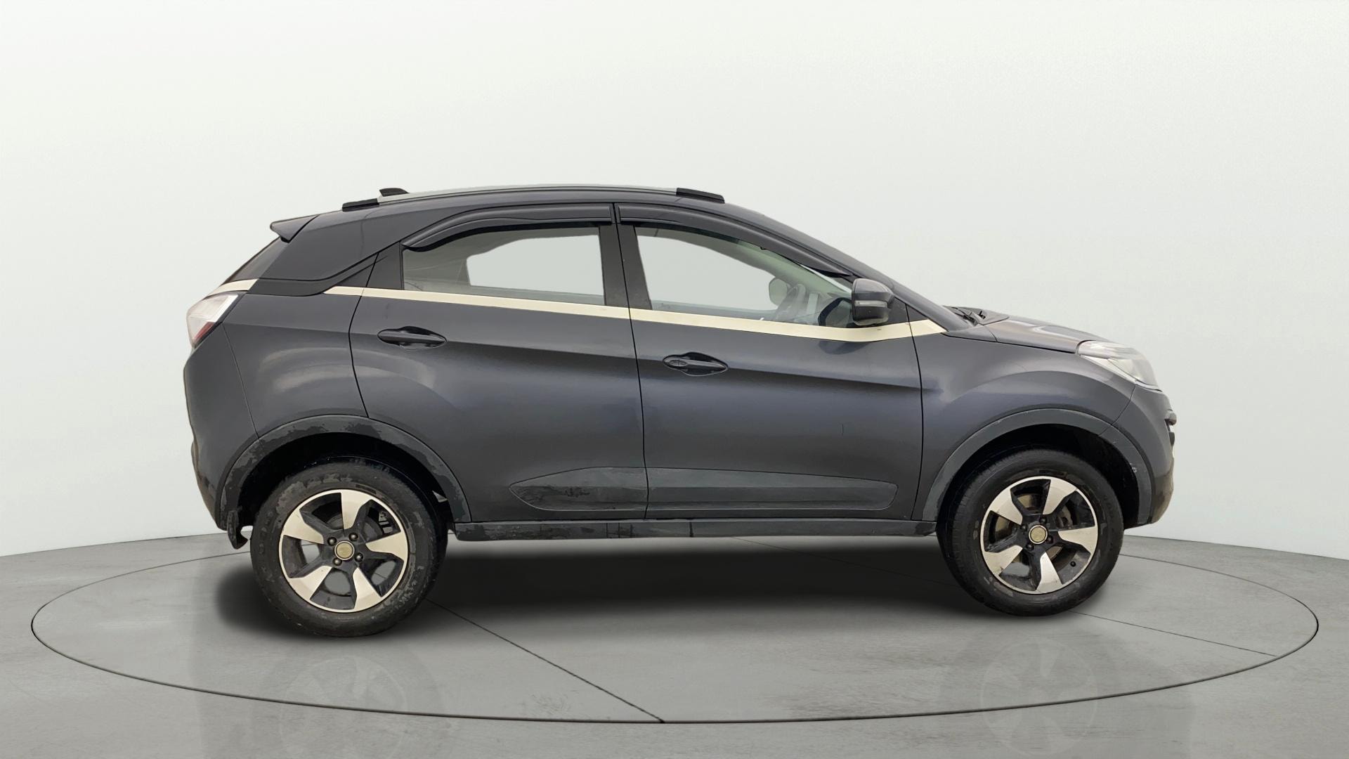 View 2019 Tata Nexon Revotron XE Image 8 Used 2019 Tata Nexon Revotron XE Image 8