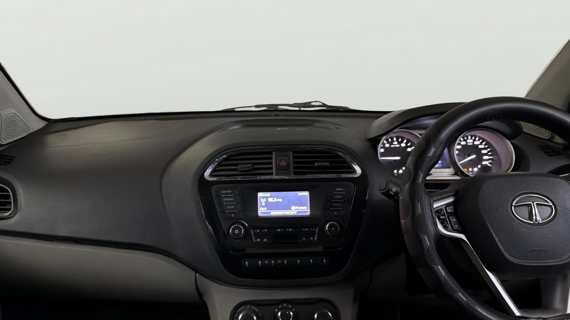 View 2017 Tata Tiago Revotorq XB Image 32 Used 2017 Tata Tiago Revotorq XB Image 32