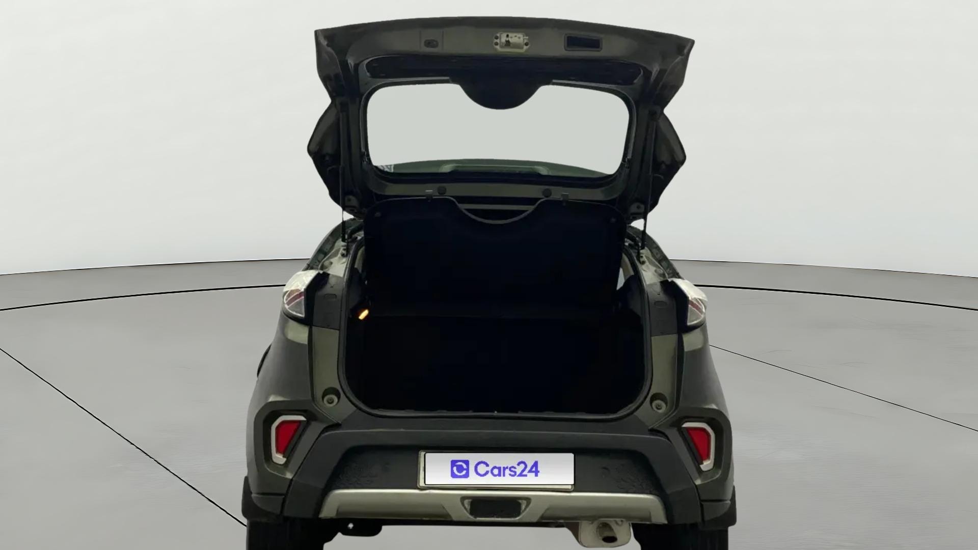 View 2020 Tata Nexon Revotron XE Image 16 Used 2020 Tata Nexon Revotron XE Image 16