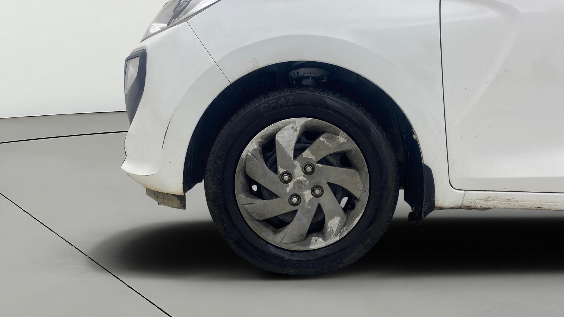 View 2019 Hyundai New Santro D-Lite Petrol Image 27 Used 2019 Hyundai New Santro D-Lite Petrol Image 27