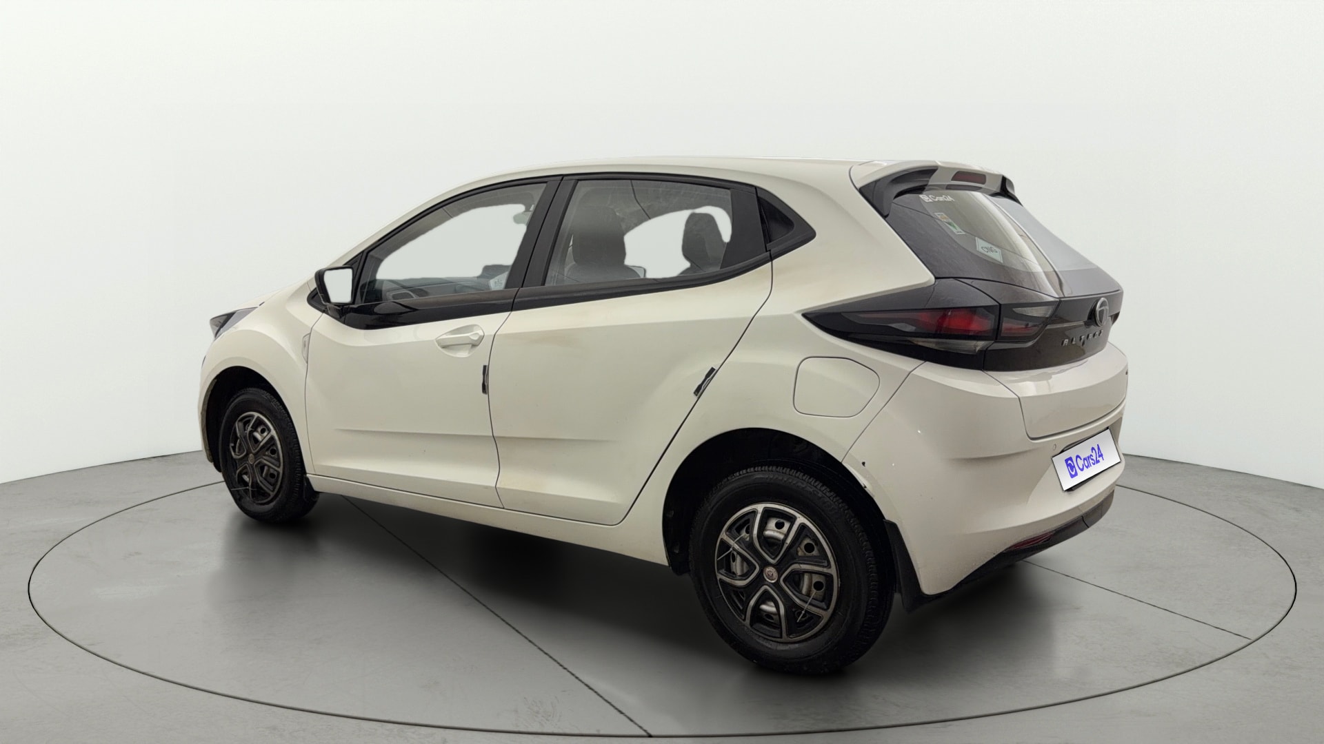 View 2024 Tata Altroz XE iCNG Image 2 Used 2024 Tata Altroz XE iCNG Image 2