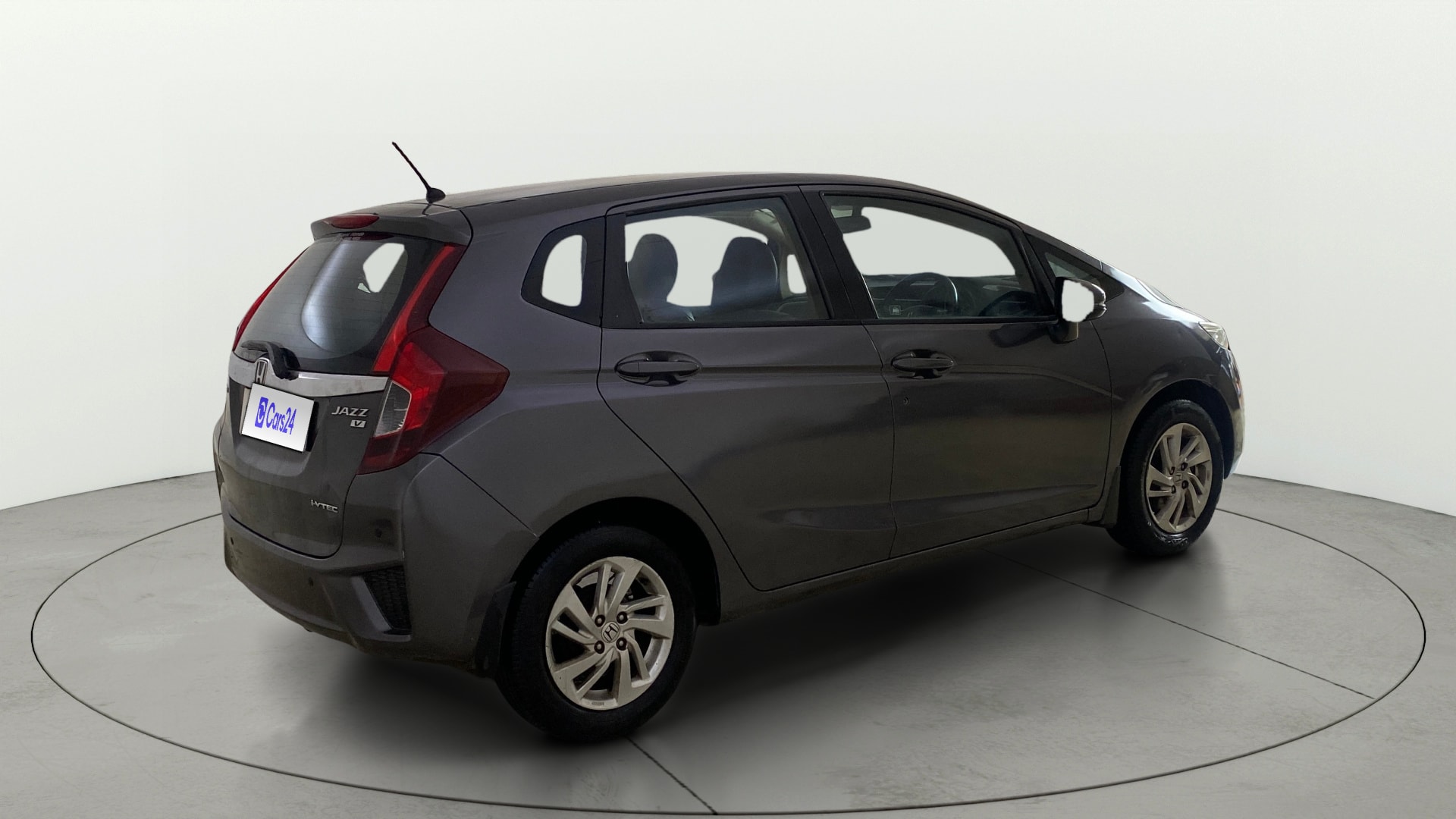View 2017 Honda Jazz E MT Diesel Image 43 Used 2017 Honda Jazz E MT Diesel Image 43