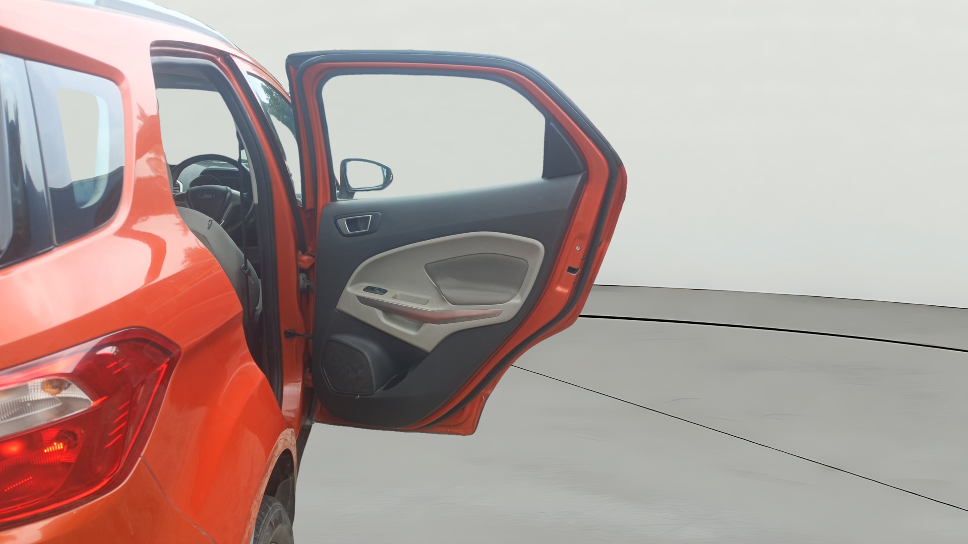 View 2015 Ford EcoSport 1.5 TDCi Diesel Ambiente BS IV Image 7 Used 2015 Ford EcoSport 1.5 TDCi Diesel Ambiente BS IV Image 7