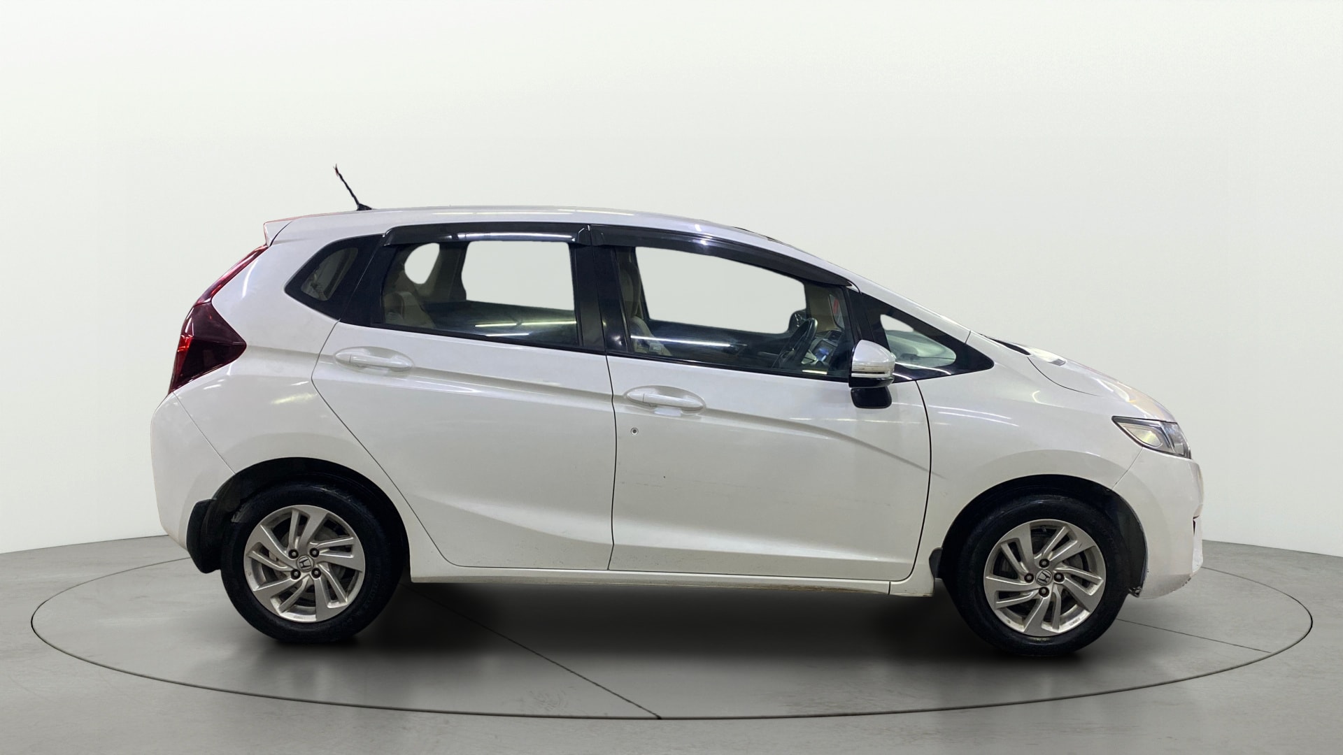 View 2017 Honda Jazz E MT Diesel Image 29 Used 2017 Honda Jazz E MT Diesel Image 29