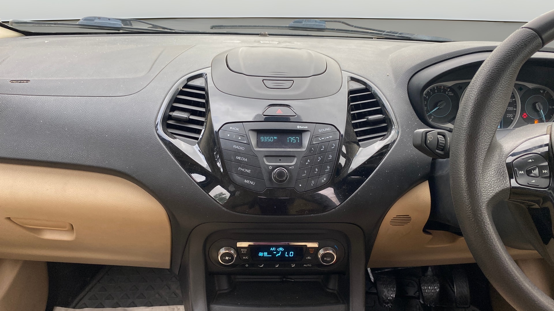 View 2017 Ford Figo Aspire 1.2P Ambiente MT BS IV Image 34 Used 2017 Ford Figo Aspire 1.2P Ambiente MT BS IV Image 34