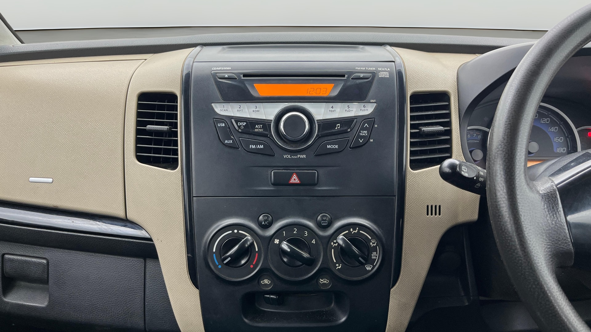 View 2018 Maruti Suzuki 1000 Base Variant Image 17 Used 2018 Maruti Suzuki 1000 Base Variant Image 17