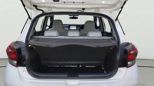 View Hyundai Grand i10 Nios Image 43 Used Hyundai Grand i10 Nios Image 43