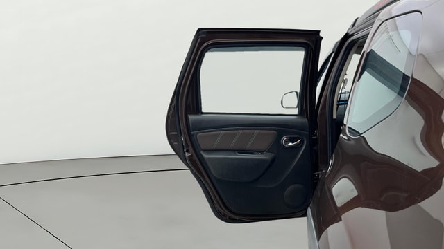 View Renault Duster Image 22 Used Renault Duster Image 22