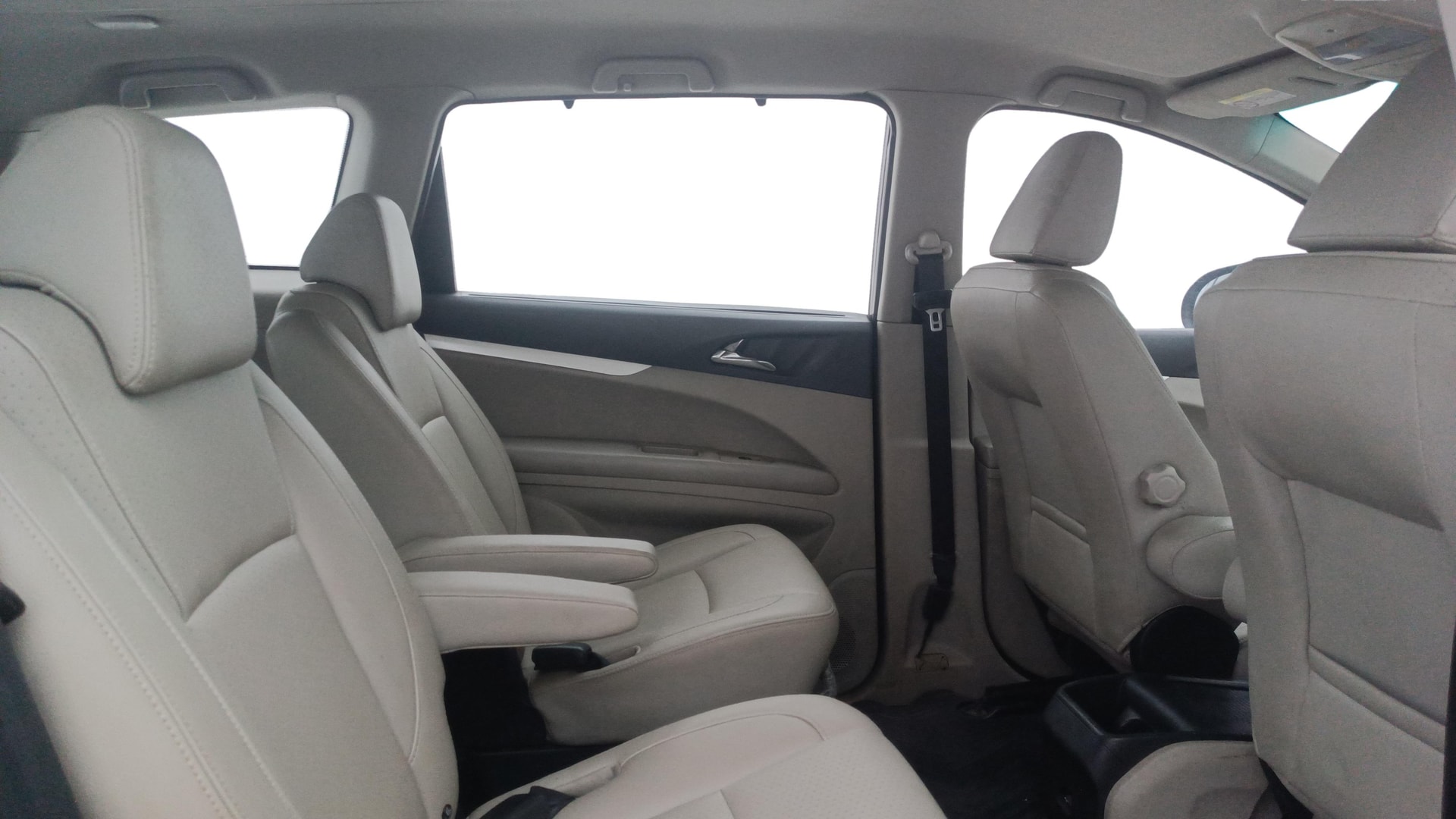 View 2020 Mahindra Marazzo M8 7-Seater Image 37 Used 2020 Mahindra Marazzo M8 7-Seater Image 37