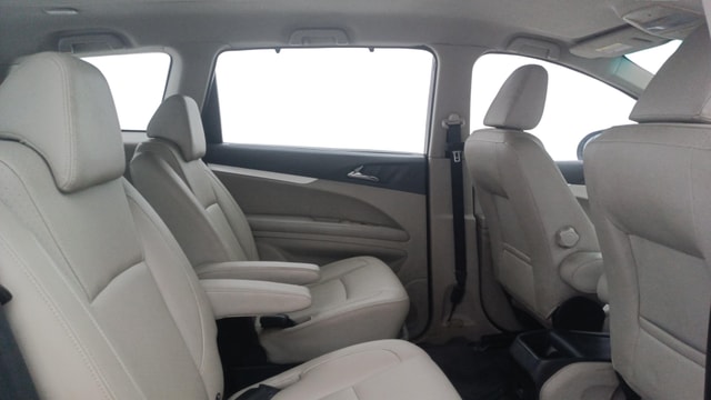 View Mahindra Marazzo Image 37 Used Mahindra Marazzo Image 37
