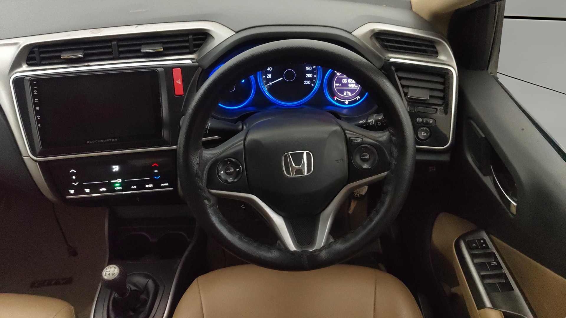 View 2015 Honda City ZX MT Diesel Anniversary Edition Image 21 Used 2015 Honda City ZX MT Diesel Anniversary Edition Image 21