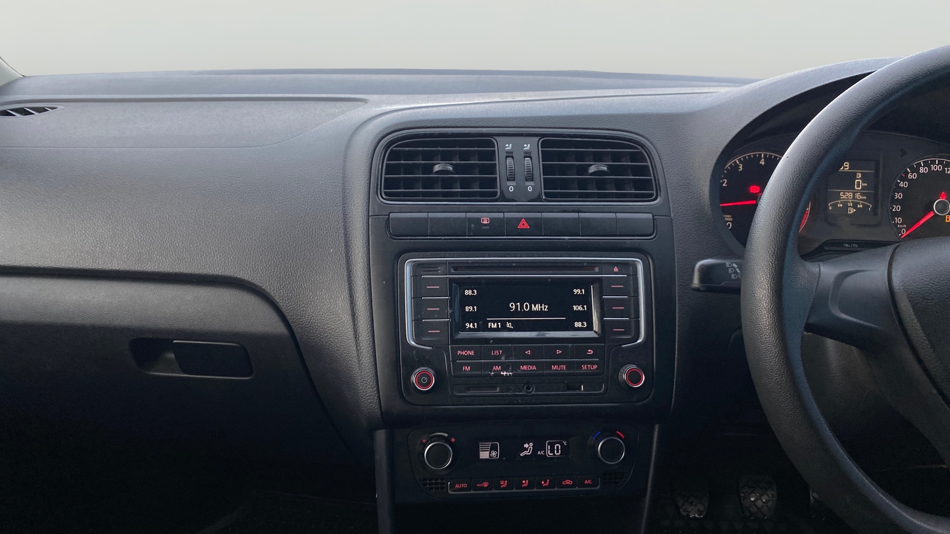 View 2021 Volkswagen Polo 1.0 L TSI Comfortline Petrol Image 17 Used 2021 Volkswagen Polo 1.0 L TSI Comfortline Petrol Image 17