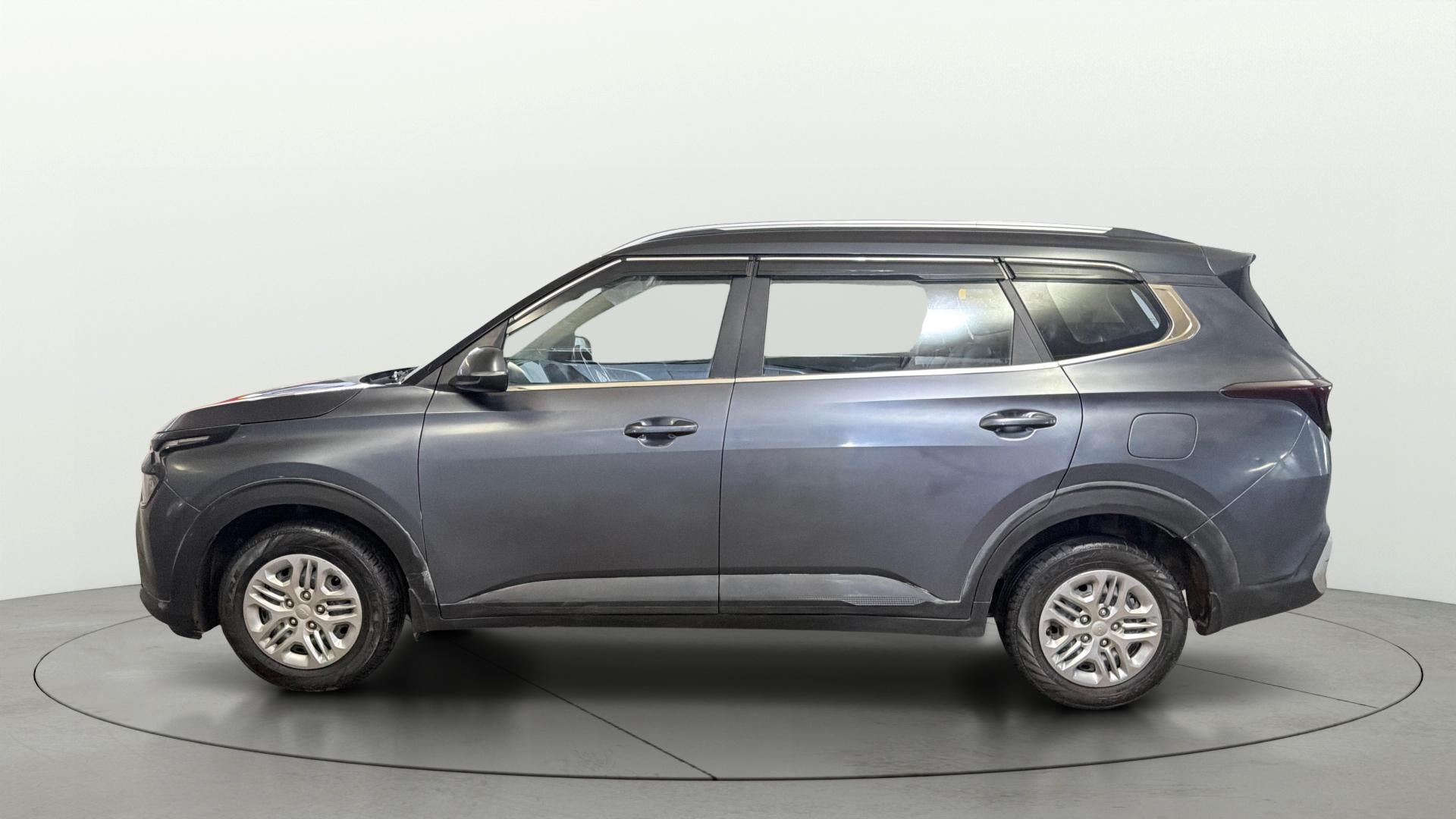 Used 2024 Kia Carens Used 2024 Kia Carens