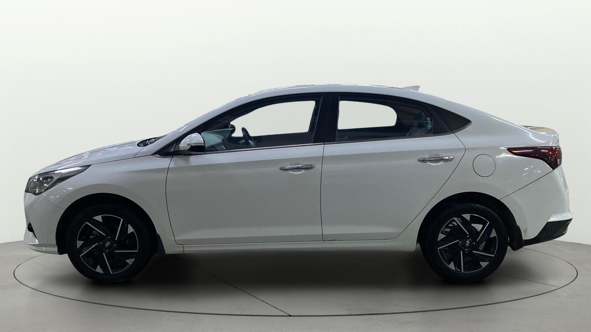 Used 2023 Hyundai Verna Used 2023 Hyundai Verna