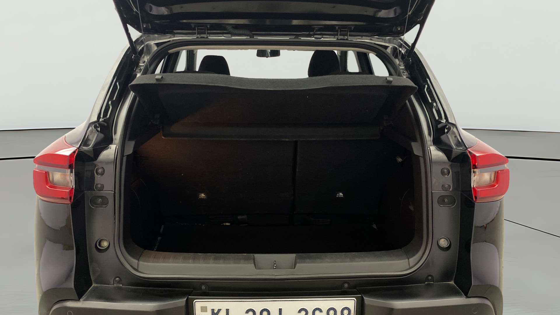 View 2024 Nissan Magnite XV Image 38 Used 2024 Nissan Magnite XV Image 38