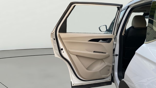 View MG Hector Image 16 Used MG Hector Image 16