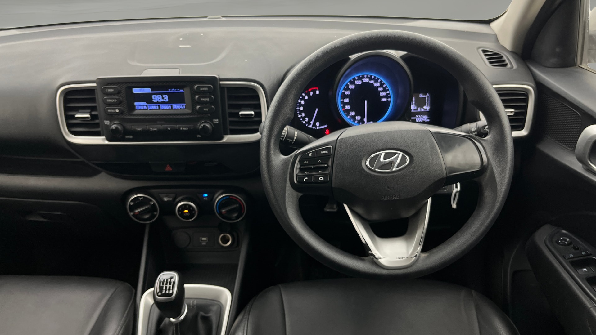 View 2020 Hyundai Venue E 1.2 Petrol BS IV Image 20 Used 2020 Hyundai Venue E 1.2 Petrol BS IV Image 20