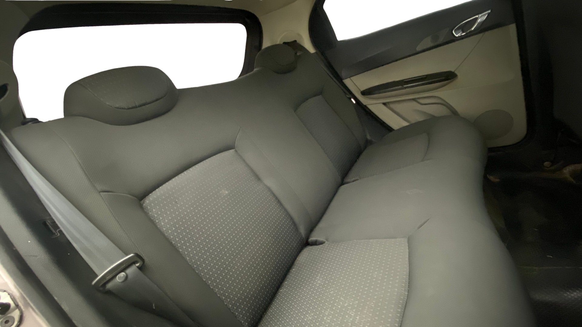 View 2020 Tata Tiago Revotorq XB Image 28 Used 2020 Tata Tiago Revotorq XB Image 28