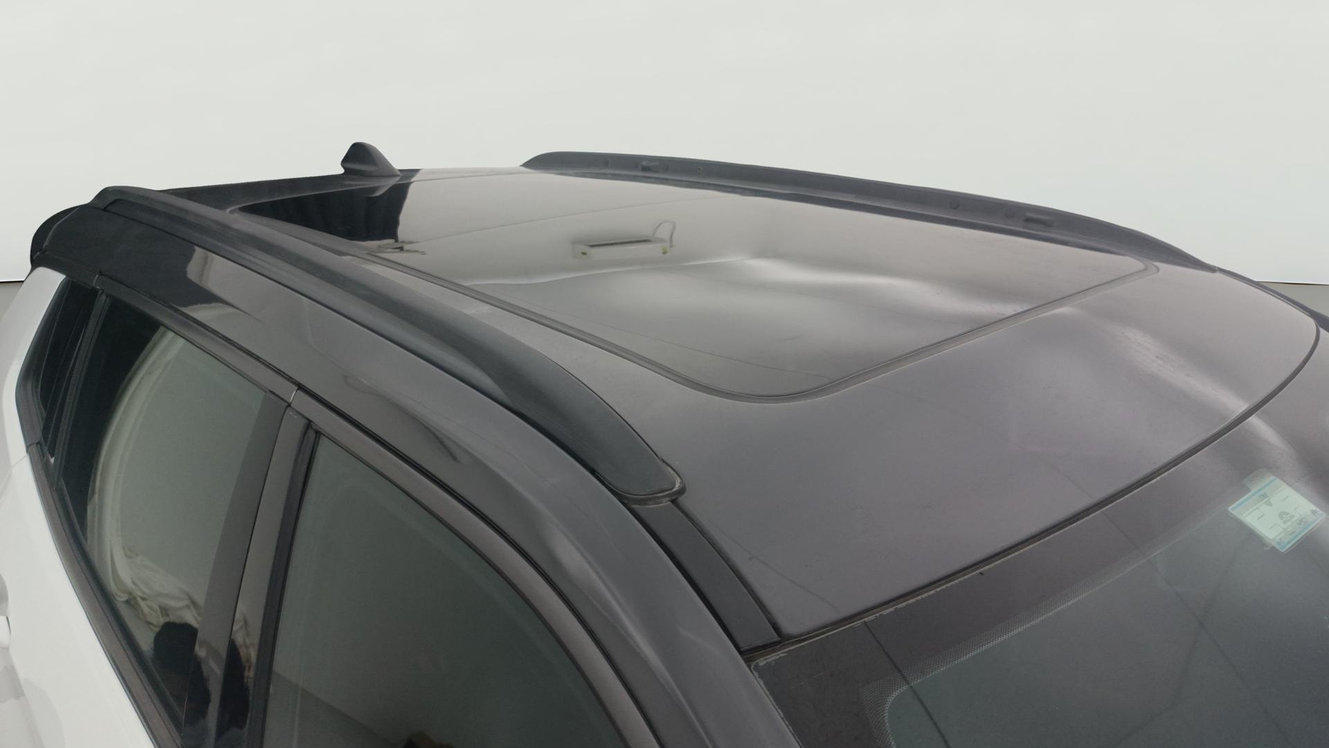 View 2023 Jeep Compass Limited 1.4 Multi AIR Petrol DDCT AT BS IV Image 6 Used 2023 Jeep Compass Limited 1.4 Multi AIR Petrol DDCT AT BS IV Image 6