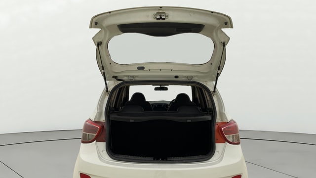 View Hyundai Grand i10 Image 16 Used Hyundai Grand i10 Image 16