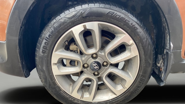 View Hyundai i20 Active Image 28 Used Hyundai i20 Active Image 28