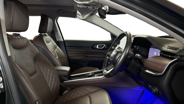 View Jeep Meridian Image 19 Used Jeep Meridian Image 19