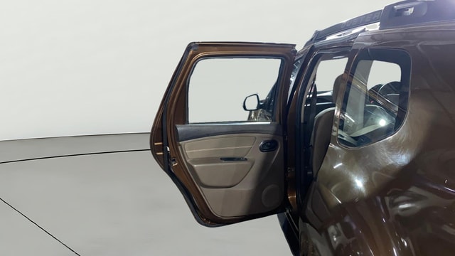 View Renault Duster Image 22 Used Renault Duster Image 22
