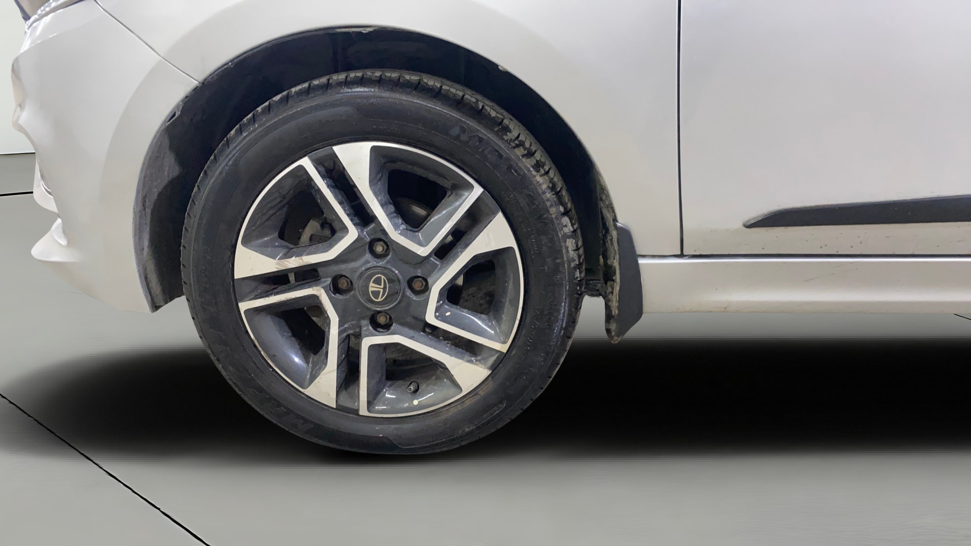 View 2020 Tata Tiago Revotorq XB Image 28 Used 2020 Tata Tiago Revotorq XB Image 28
