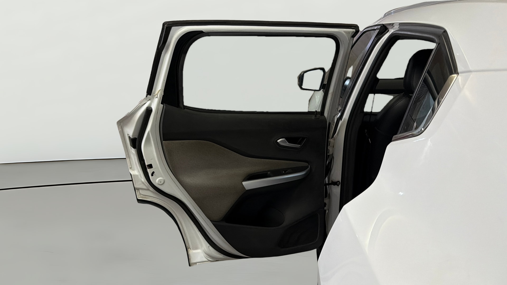 View 2022 Nissan Magnite XV Image 22 Used 2022 Nissan Magnite XV Image 22