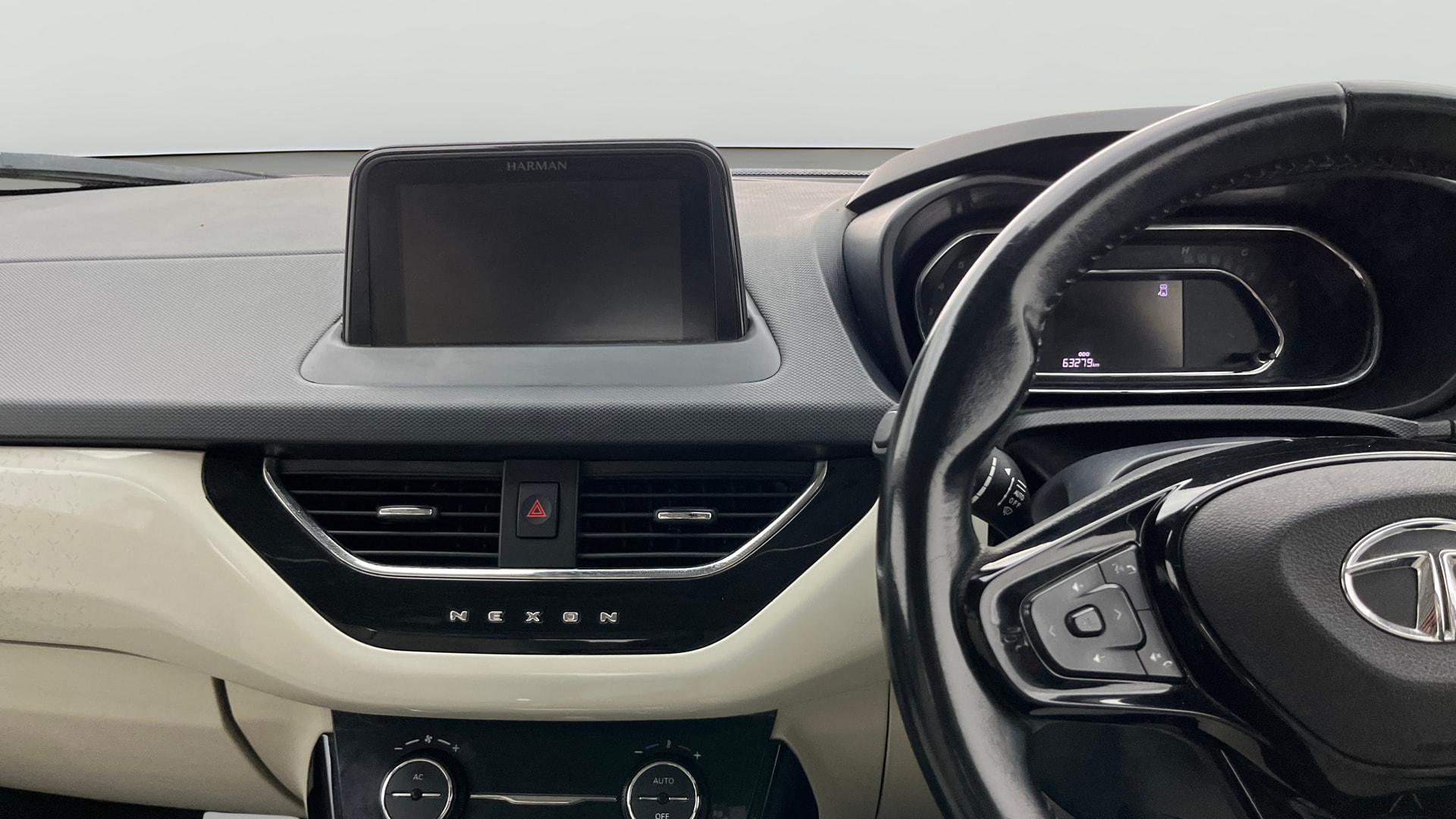 View 2024 Tata Nexon Revotron XE Image 18 Used 2024 Tata Nexon Revotron XE Image 18