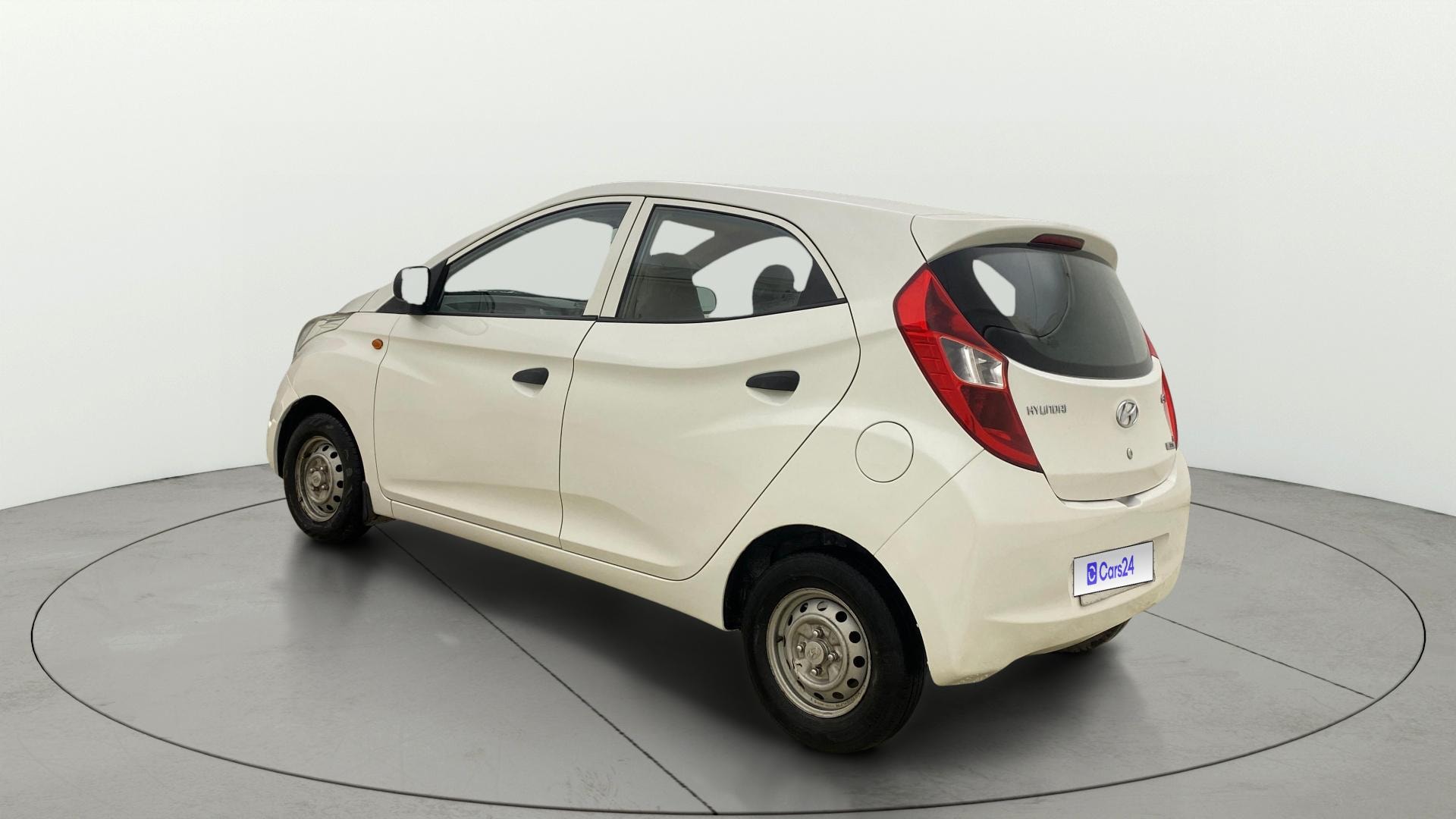 View 2013 Hyundai EON Era Plus Image 2 Used 2013 Hyundai EON Era Plus Image 2
