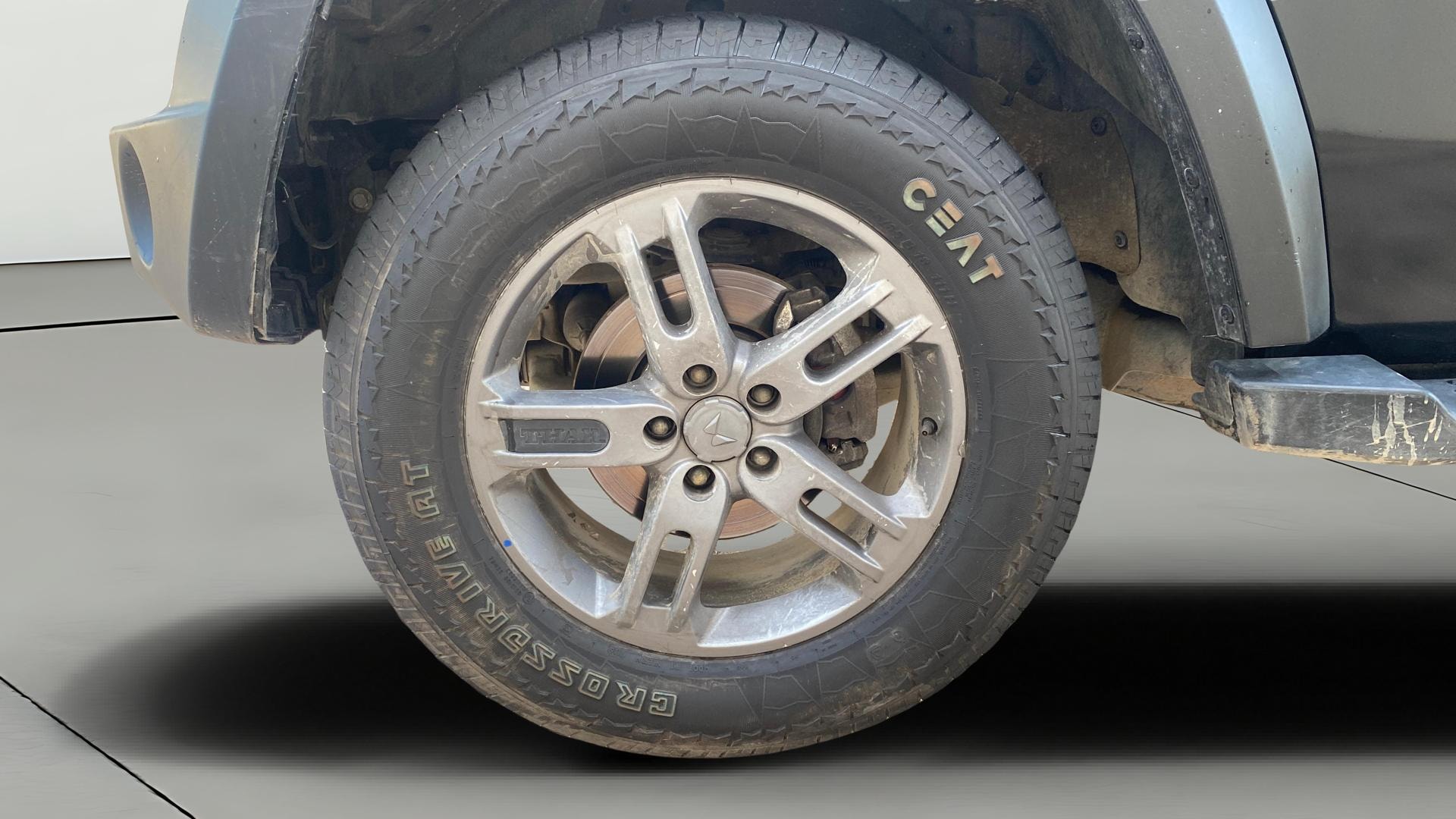 View 2023 Mahindra Thar AX Standard Manual Soft Top 6 Seater Image 27 Used 2023 Mahindra Thar AX Standard Manual Soft Top 6 Seater Image 27