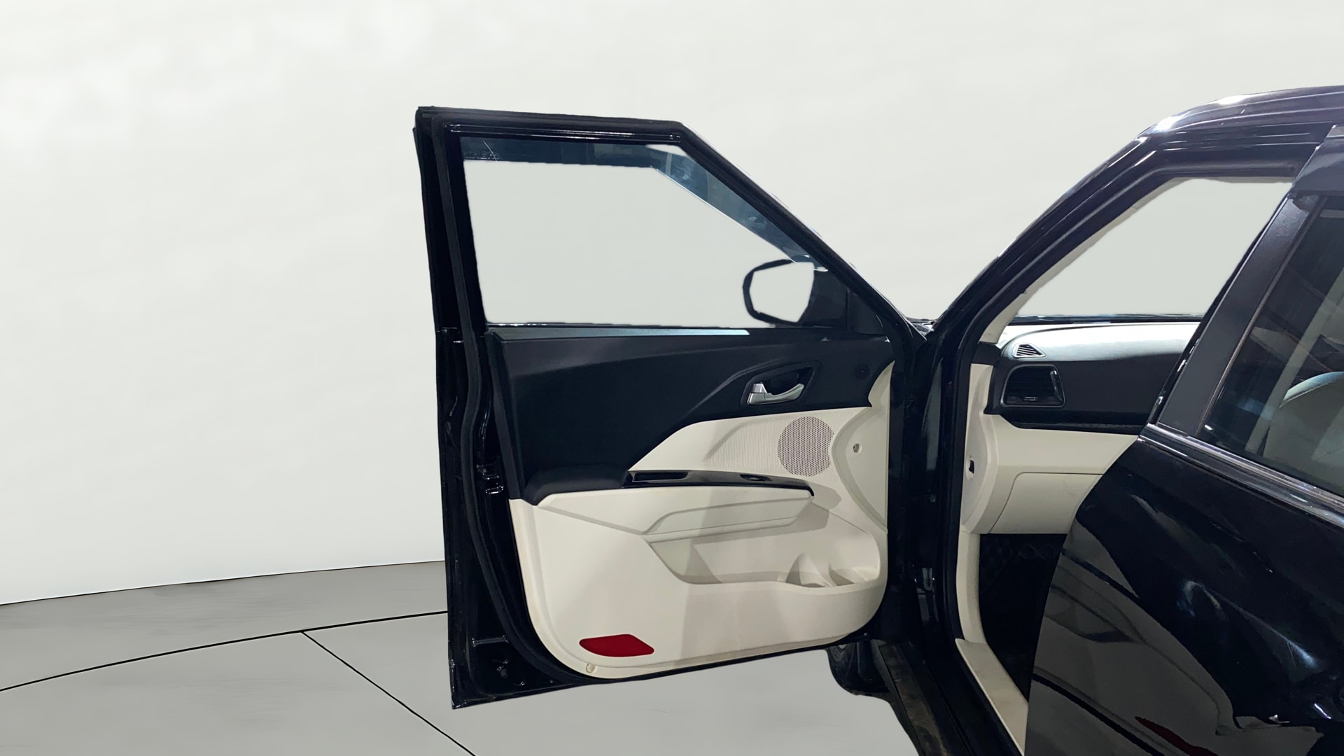 Used 2024 Mahindra XUV 3XO Used 2024 Mahindra XUV 3XO