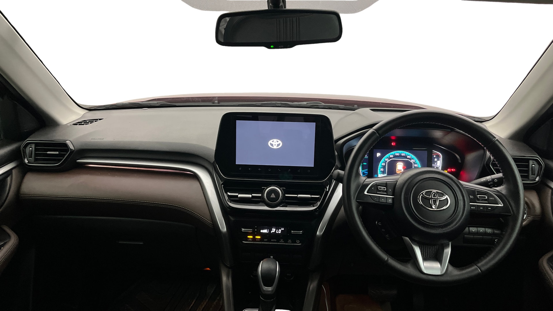 View 2023 Toyota Urban Cruiser Hyryder V e-Drive 2WD HYBRID Image 31 Used 2023 Toyota Urban Cruiser Hyryder V e-Drive 2WD HYBRID Image 31