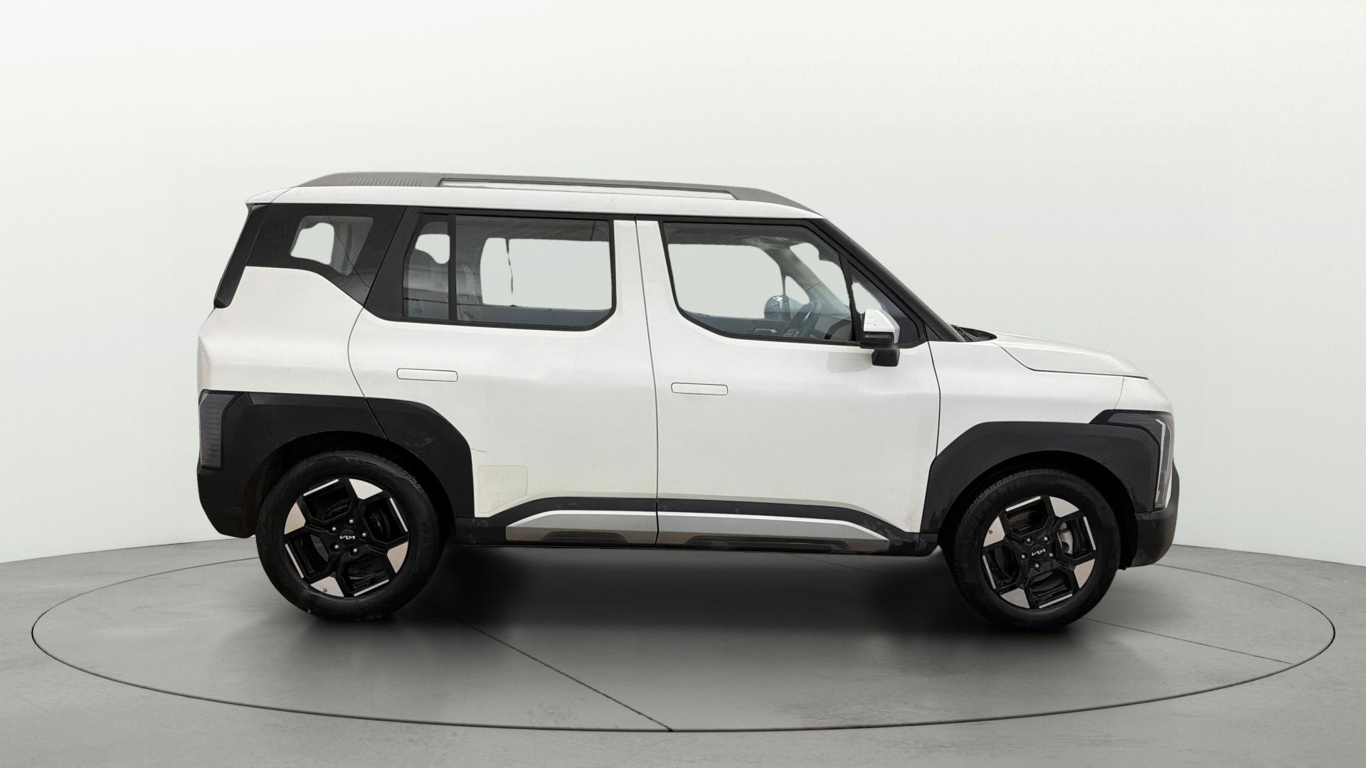 View 2025 Kia Syros HTK Plus MT Diesel Image 9 Used 2025 Kia Syros HTK Plus MT Diesel Image 9