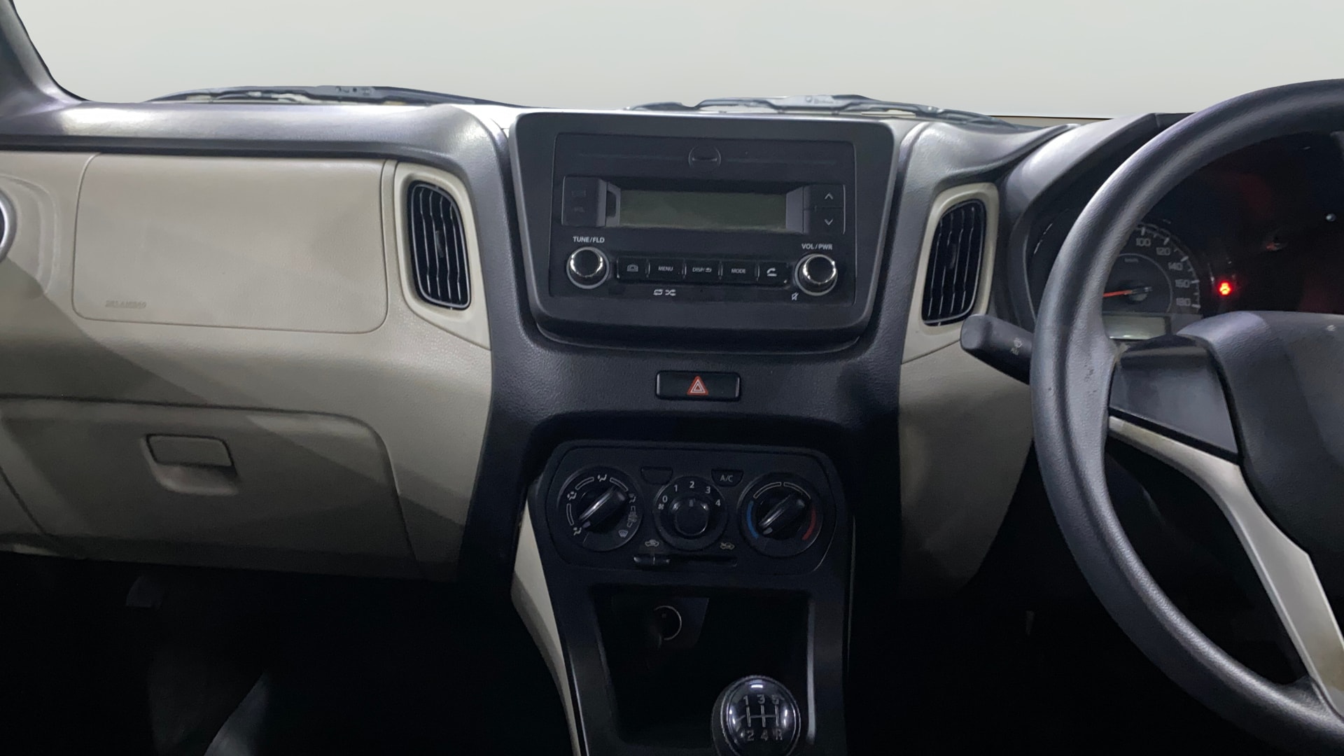 View 2022 Maruti Suzuki 1000 Base Variant Image 17 Used 2022 Maruti Suzuki 1000 Base Variant Image 17