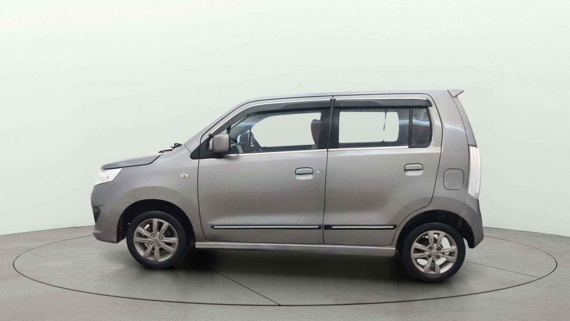 View 2014 Maruti Suzuki Stingray LXI Image 5 Used 2014 Maruti Suzuki Stingray LXI Image 5