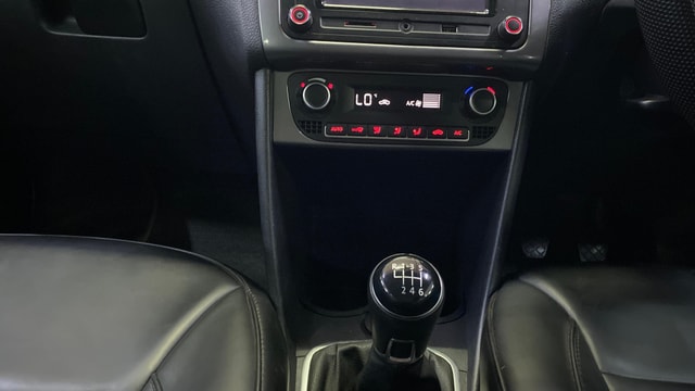 View Volkswagen Polo Image 17 Used Volkswagen Polo Image 17