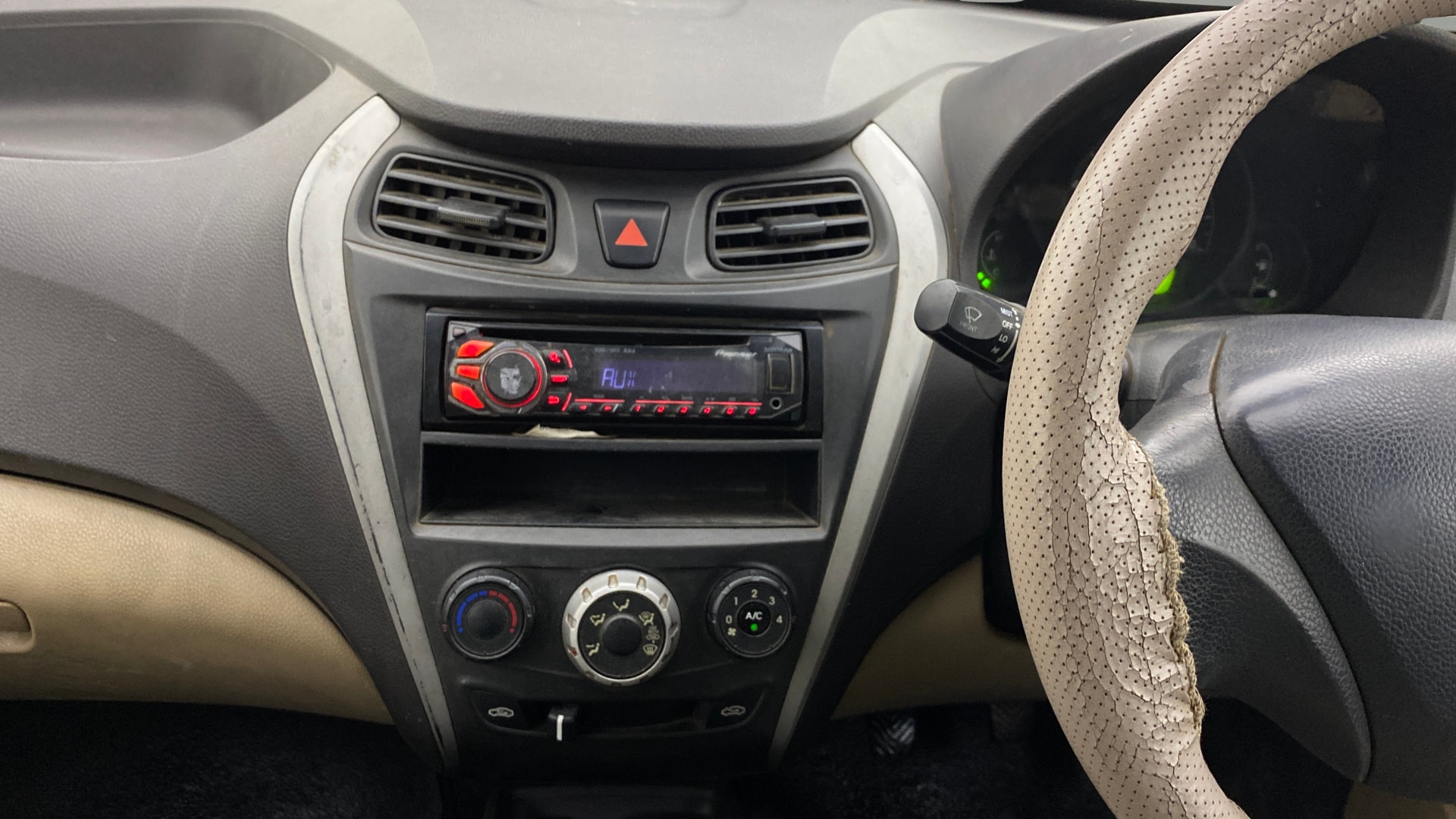 Used 2014 Hyundai EON Used 2014 Hyundai EON