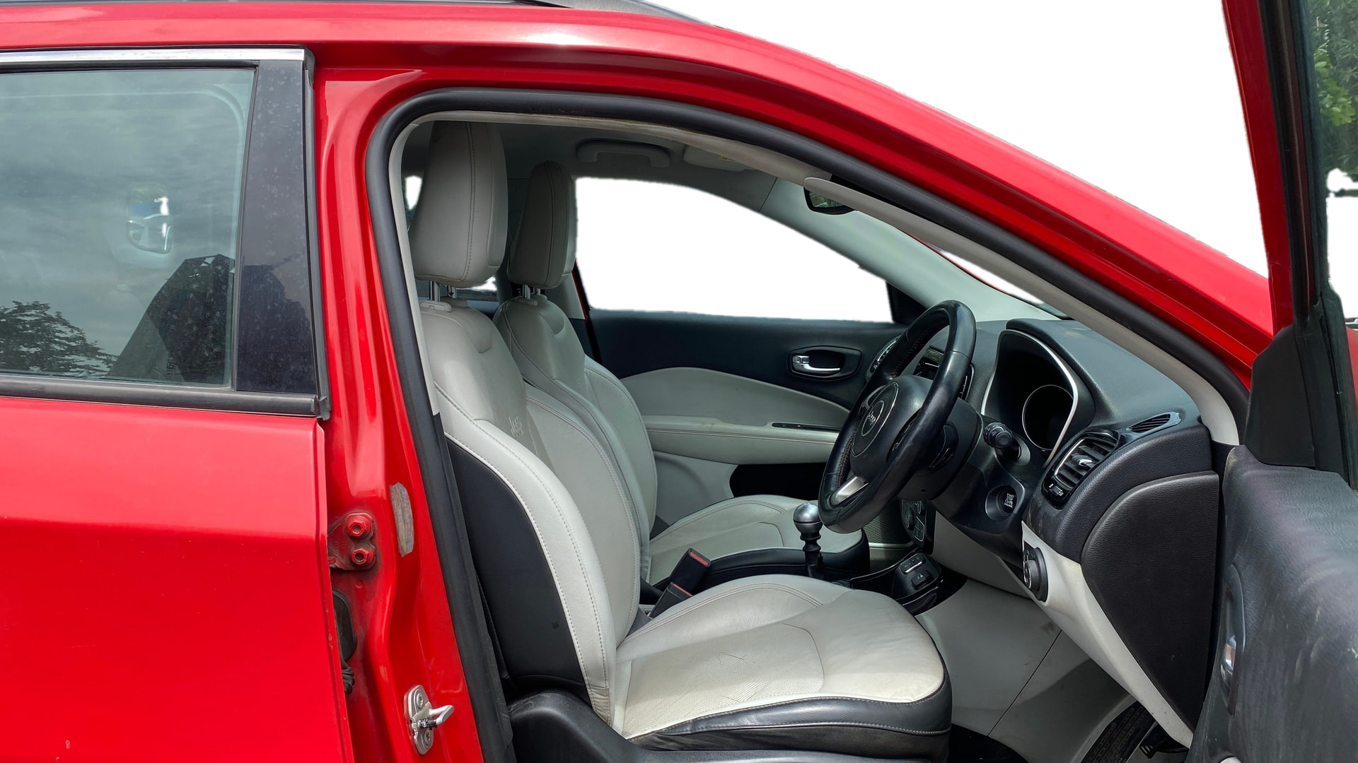 View 2019 Jeep Compass Limited 4X4 2.0 Diesel BS IV Image 26 Used 2019 Jeep Compass Limited 4X4 2.0 Diesel BS IV Image 26