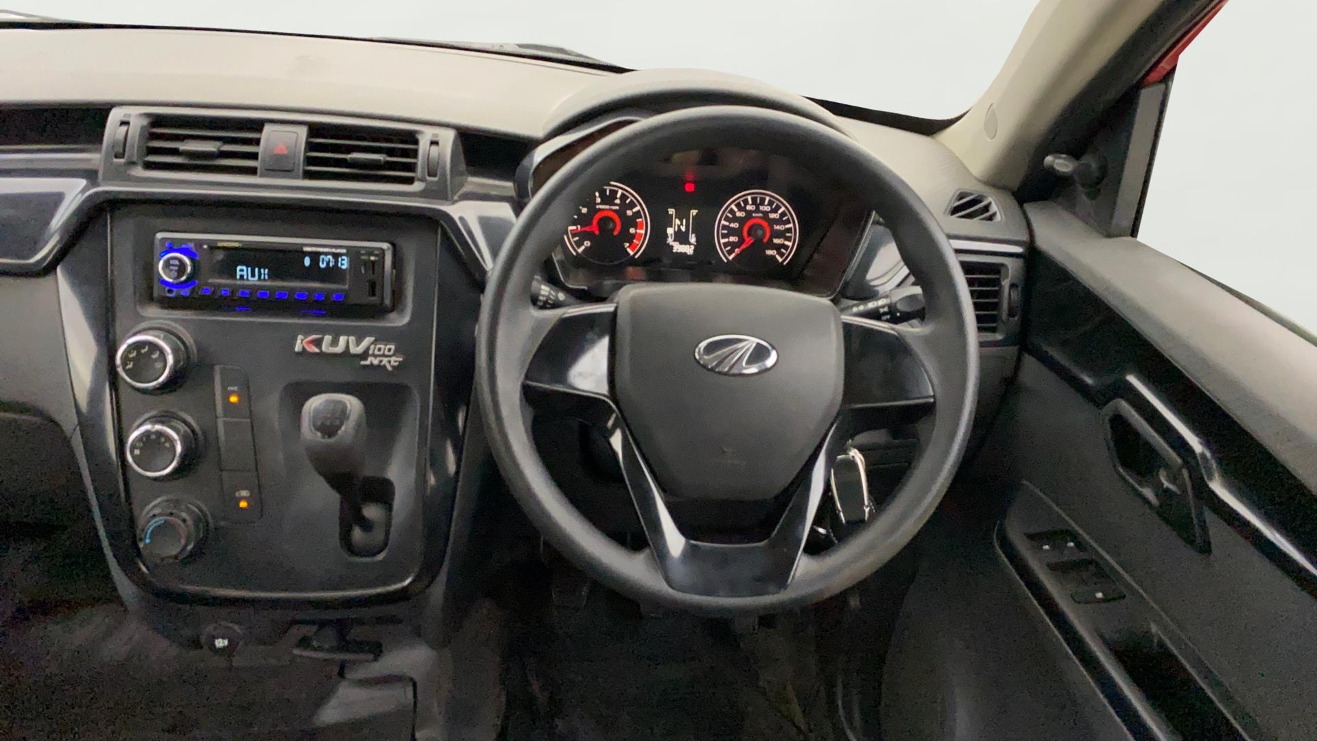 View 2017 Mahindra KUV100 K2 Petrol BS IV Image 20 Used 2017 Mahindra KUV100 K2 Petrol BS IV Image 20