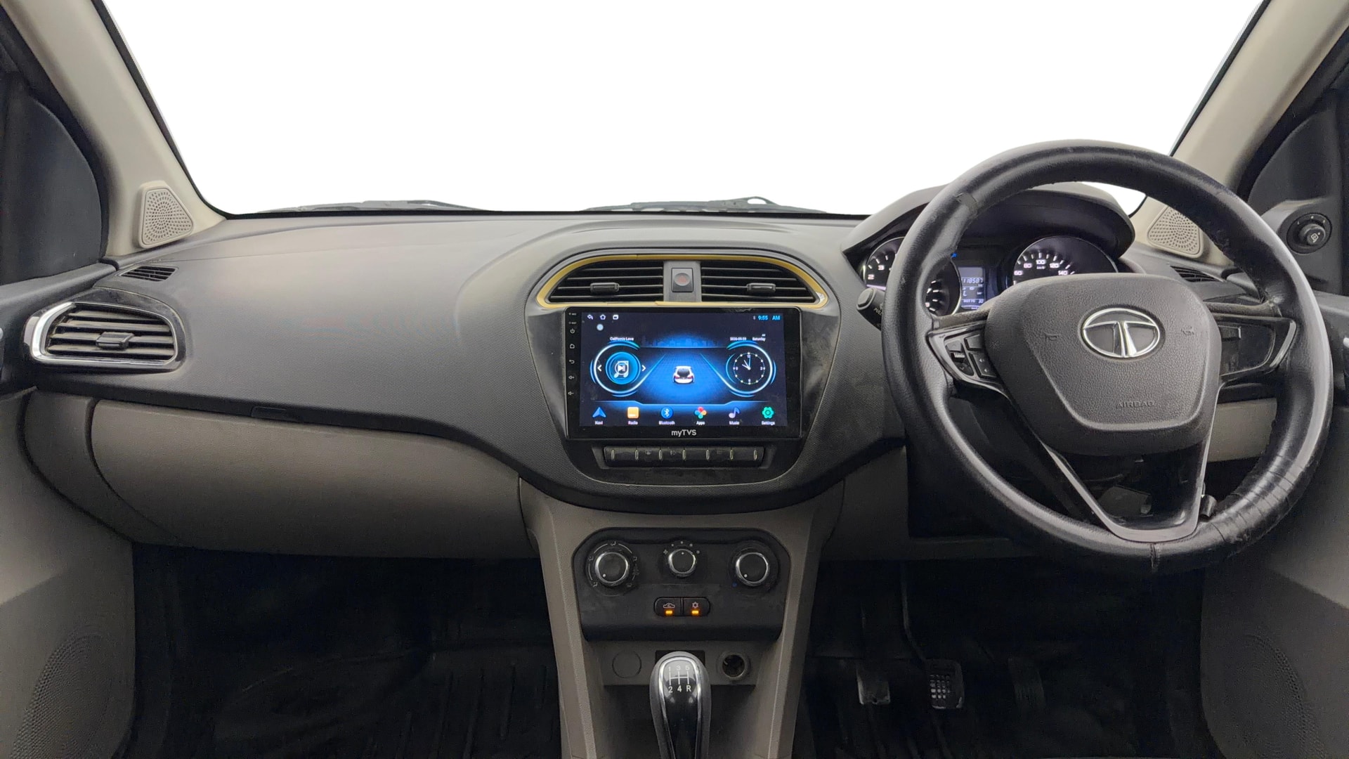 View 2018 Tata Tiago Revotorq XB Image 15 Used 2018 Tata Tiago Revotorq XB Image 15