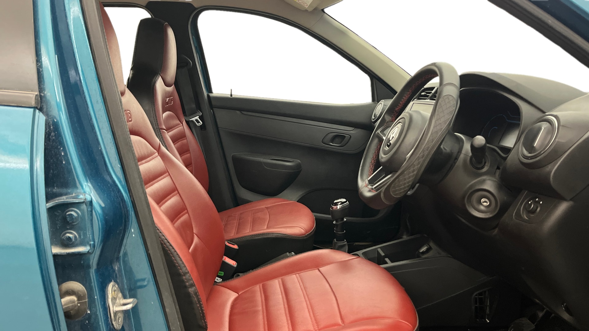 View 2022 Renault Kwid RXT 1.0 Image 25 Used 2022 Renault Kwid RXT 1.0 Image 25
